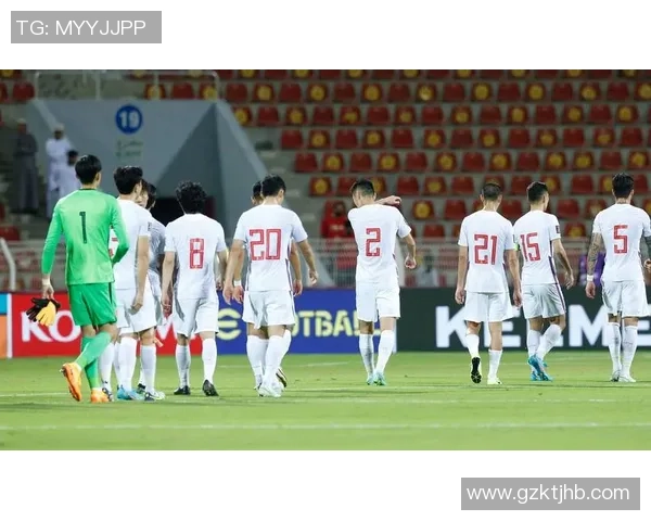 足球巨星身陷囹圄背后真相揭示人生轨迹与荣耀的沉沦